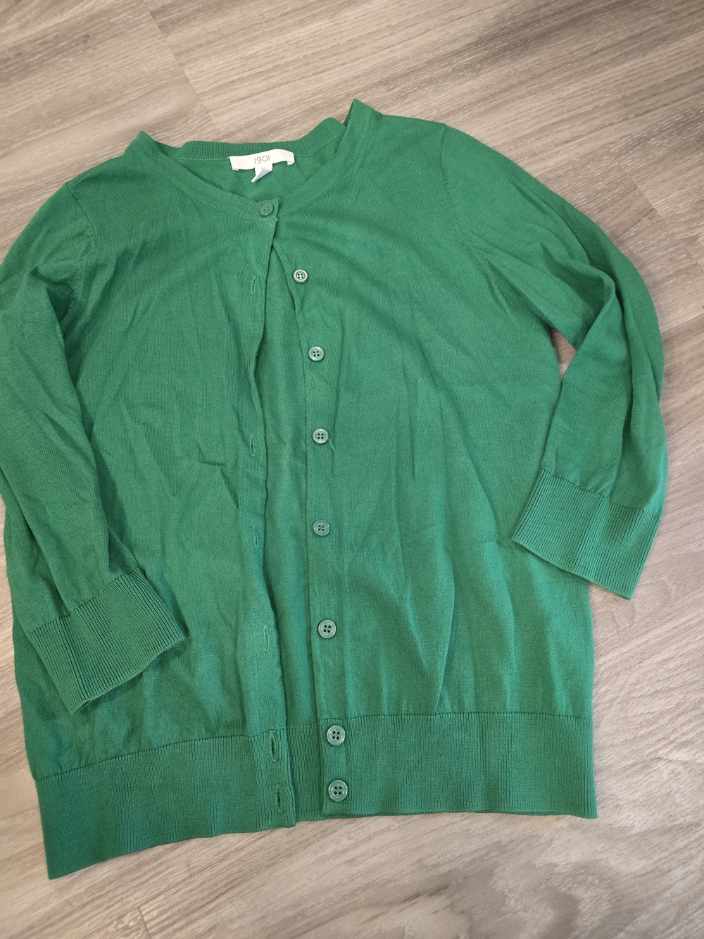 1901 Women's Emerald Green Button-Up Cardigan